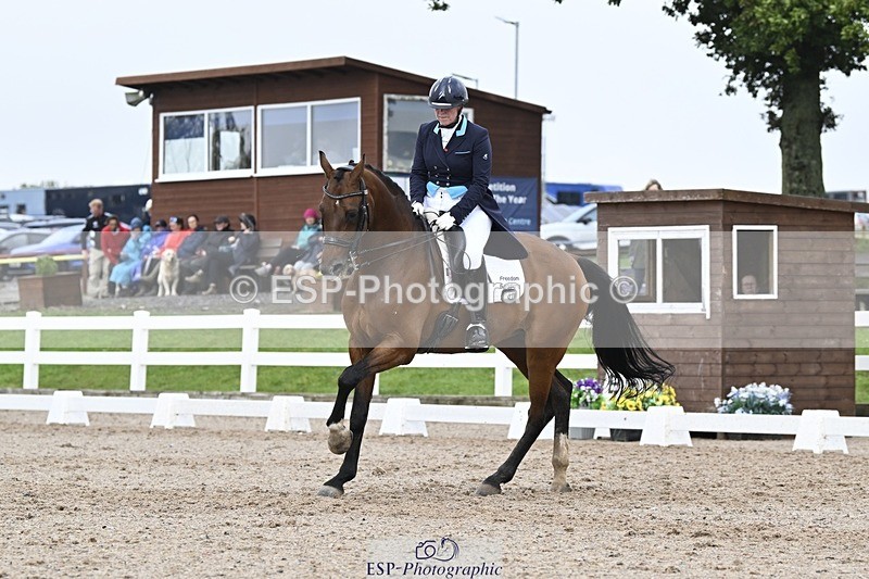 250907-153131-09116 - 130-Steph.BradleyVSH.Beaulero