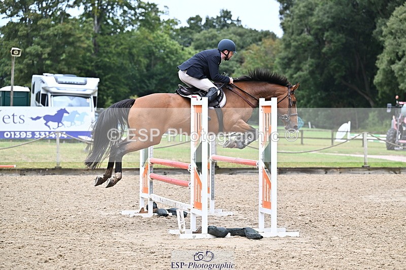 250831A-130119-10454 - Cls 42 Snr 1m Grand Prix