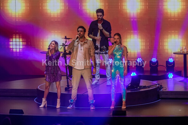  - Entertainers