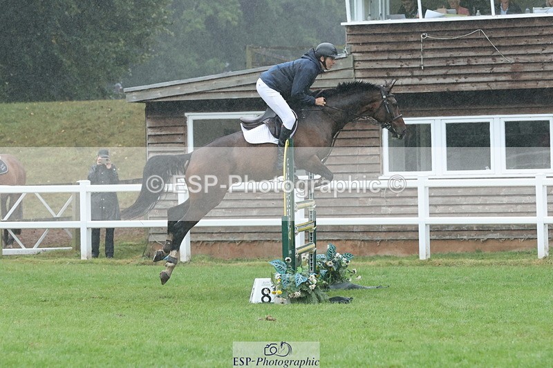 250830A-140430-06877 - Cls 16 Snr Newcomers and 1.10m Open