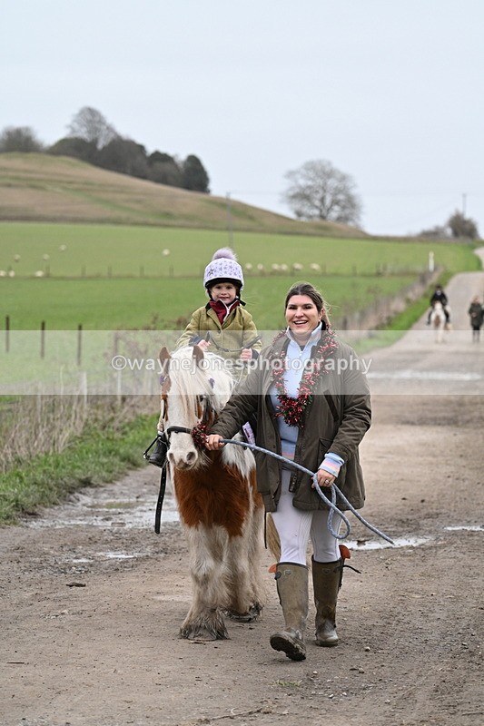 WJ7_1421 - Walk Home