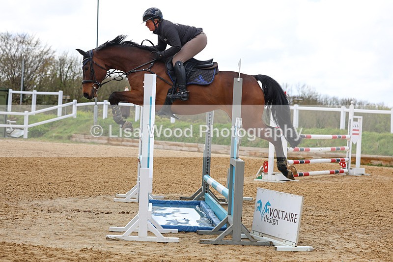 3E7A2016 - Class 7: Senior Newcomers/1.10m open