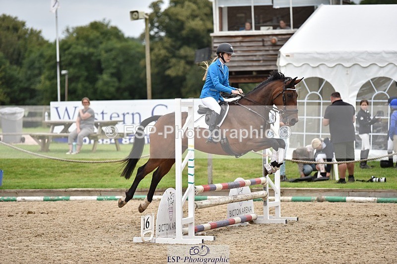 240802-102734-00842 - 70cm Round 1