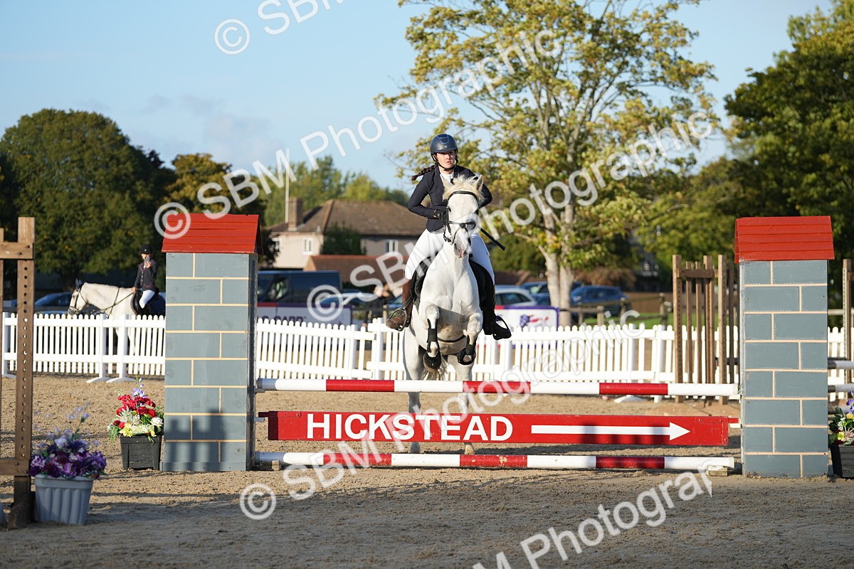 SBM_29437 - J44 - Horse & Hound Open 70cm