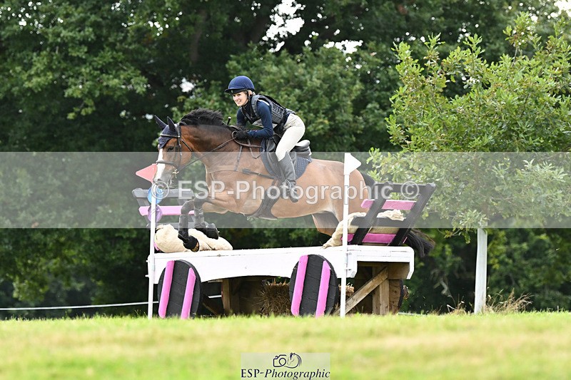 240825X-180715-38132 - 80cm XC 17.30 to End