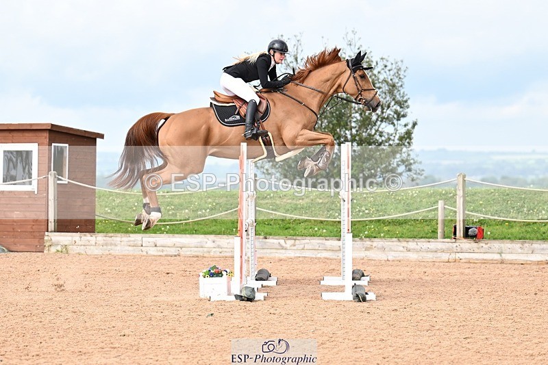 260507-094824-01295 - Cls 1 Snr Foxhunter