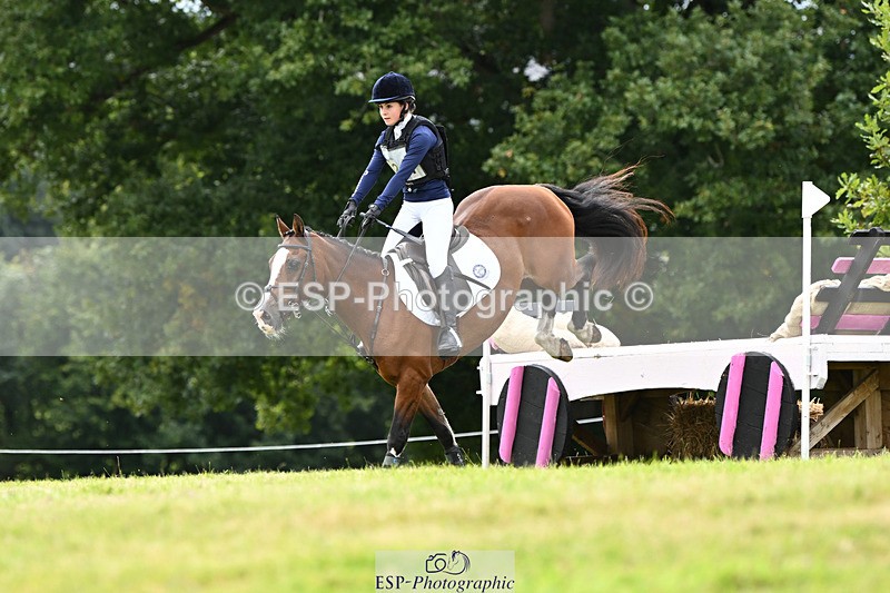 240825X-161625-36707 - 80cm XC 15.30 to 16.30