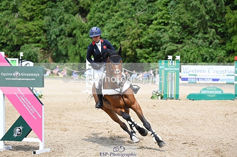 240525-142041-15663 - 520-LONDON_52-Laura_Collett