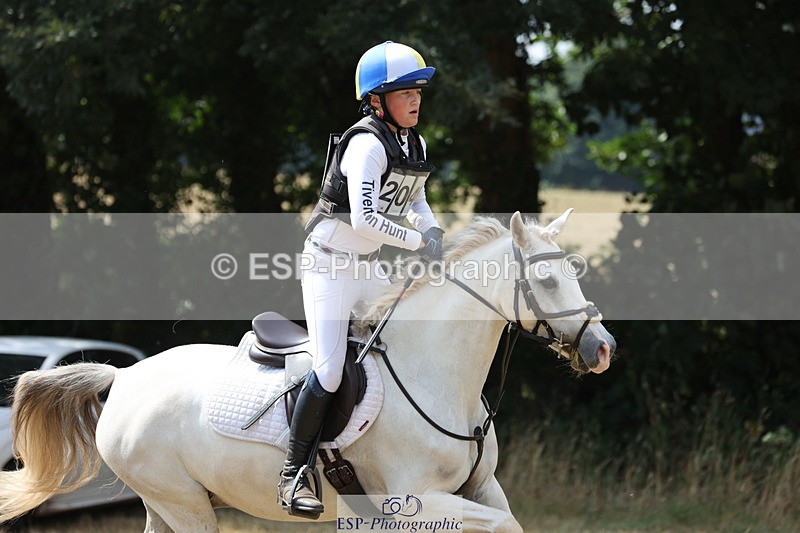 250824A-131442-36945 - 2045-Rosie.Saunders