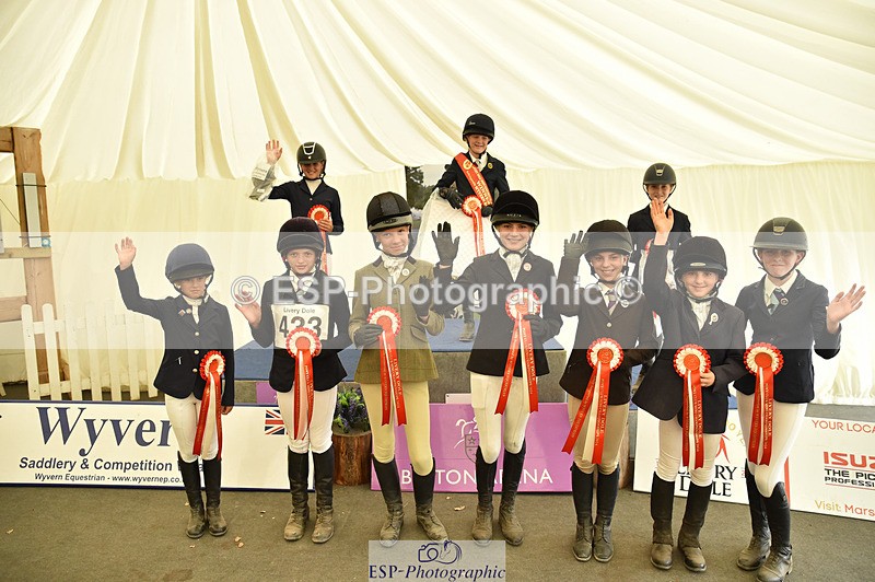 240823X-170954-20023 - 70cm Presentations