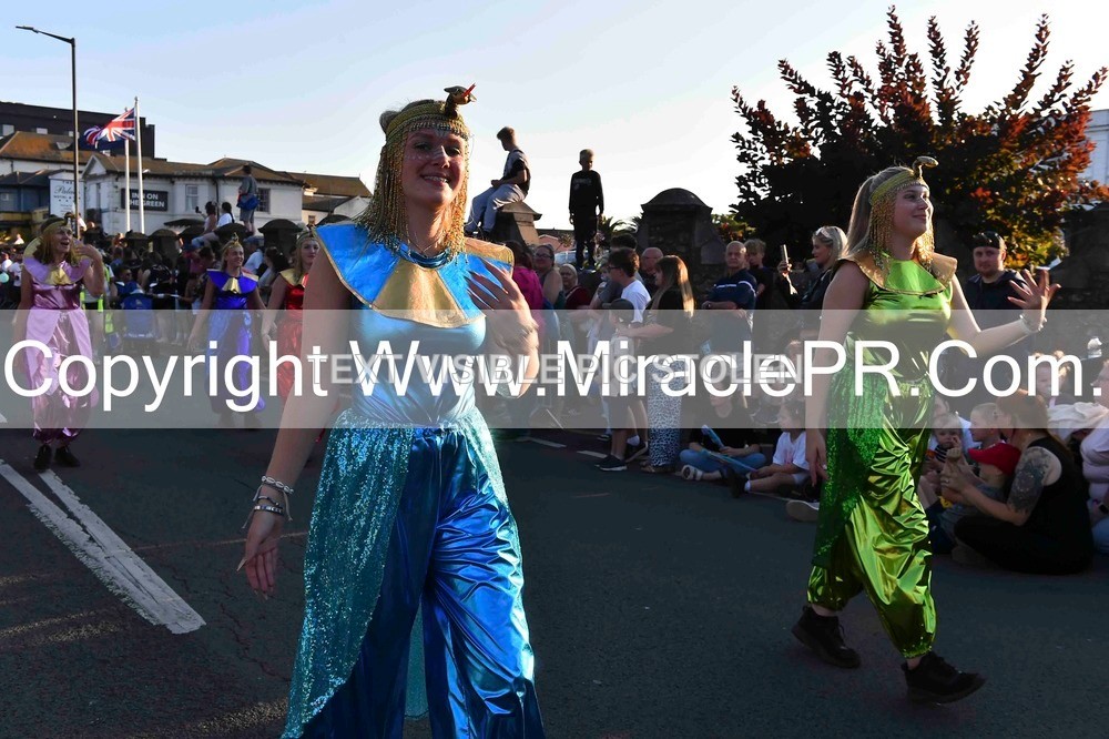 SH4_3517 - Carnival Procession.