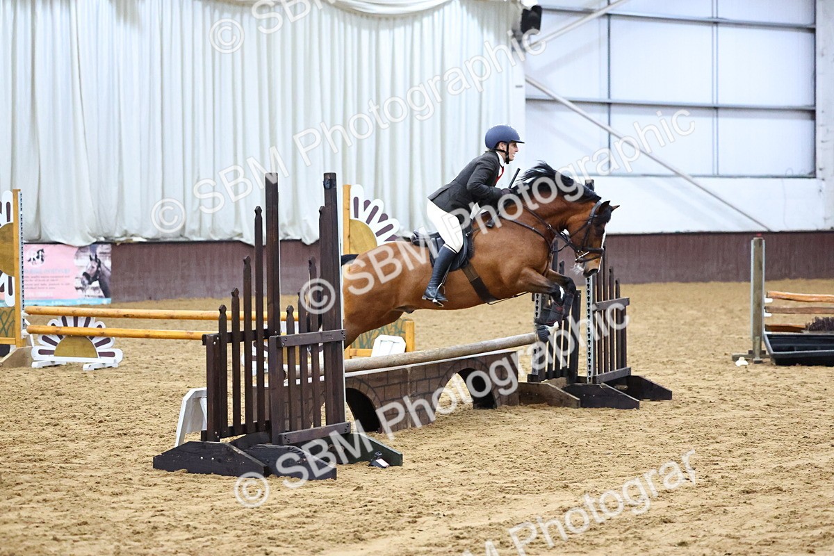 SBM_003178 - Class 35 - 60cm Training Stakes