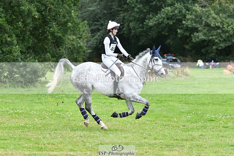 240804-130804-13696 - 457-Lydia_Stuart-SAUNDERSCOURT_FURISTOS