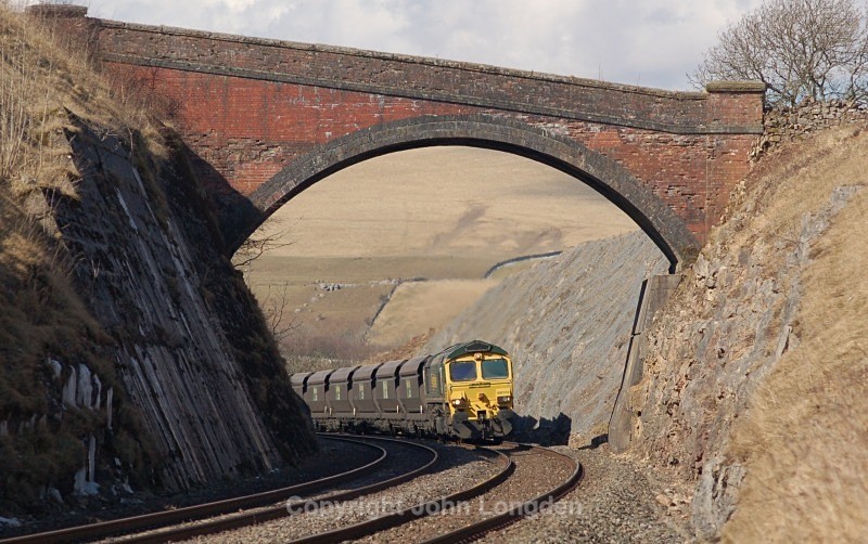 3.4.13 - 66512 6M11 Killoch - Fiddlers Ferry, Smardale Cutting - Smardale