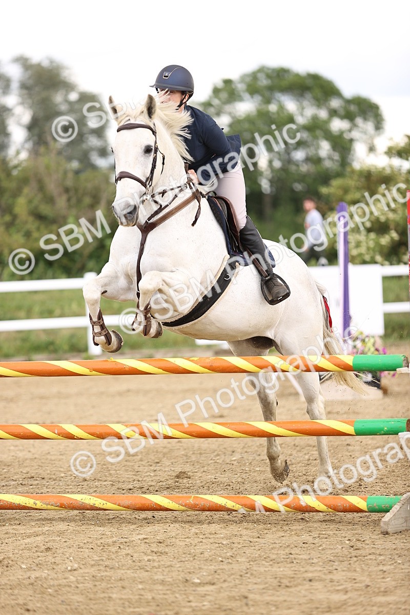 SBM_006098 - Class 16 - Senior British Novice - 90cm