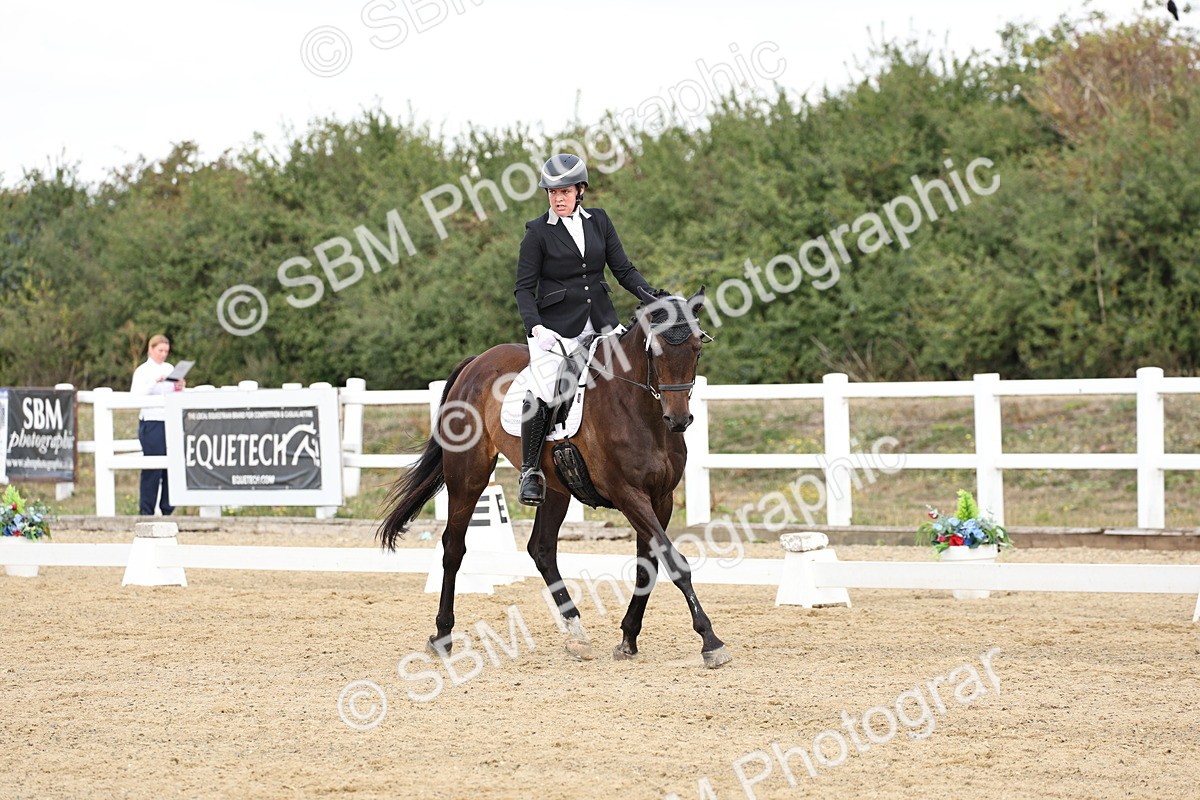 SBM_018179 - Class 16 - Novice 5 - 11.12-12.01