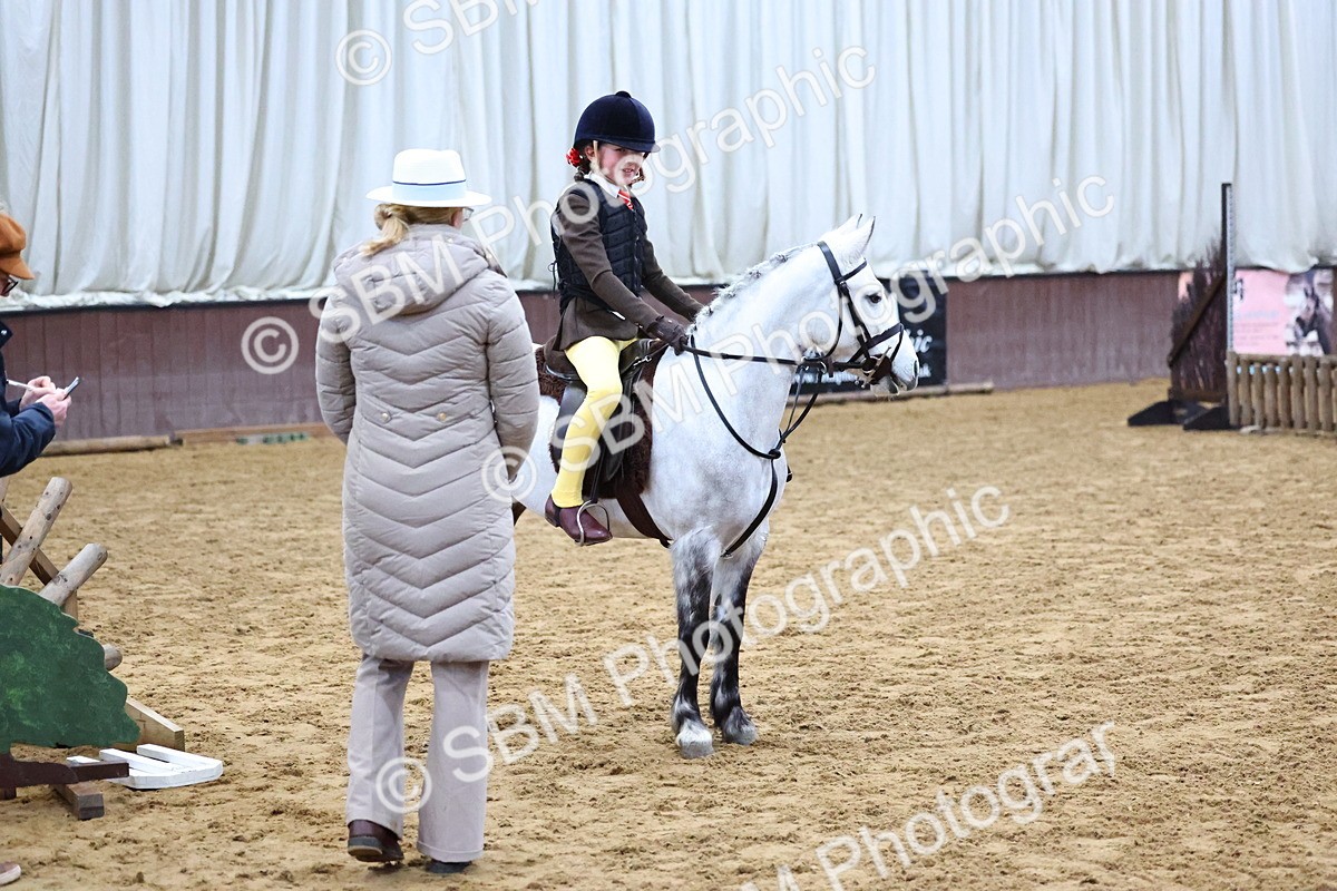 SBM_003141 - Class 35 - 60cm Training Stakes