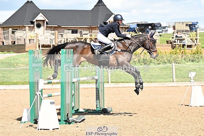 250416-132154-01037 - Cls 4 Newcomers and 1.10m