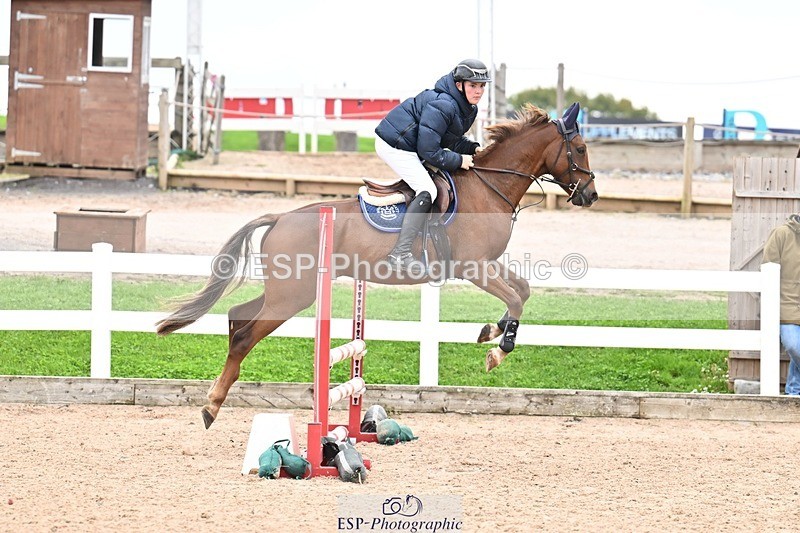 250920-105322-00288 - Cls 22+23 Club and Schools 70cm