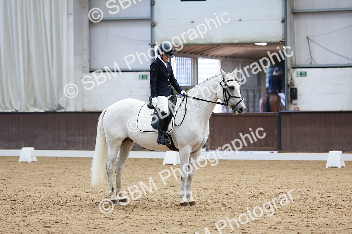 SBM_008382 - Class 6b - Novice 6 - 9.28-10.41