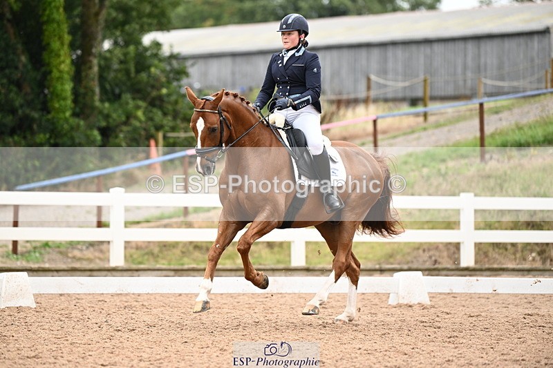 240815A-115007-00873 - 159-Verity.Perry-Bianchi