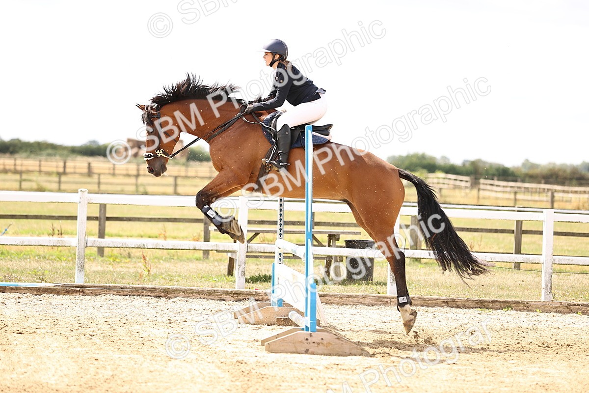 SBM_004102 - Class 3 -  Senior British Novice - 90m Open