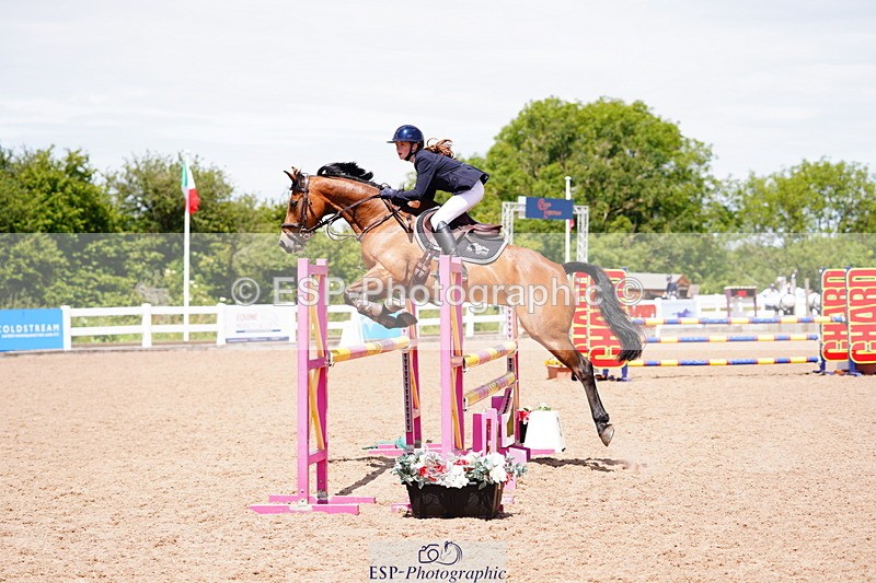 240629A-122748-05338 - Cls 18 Newcomers and 1m Open