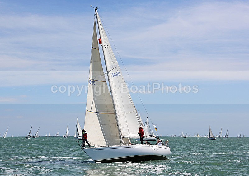 130601 3680 WT7A0932 - ROUND THE ISLAND RACE - 1st June 2013
