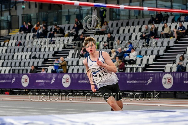 AgeInd25SAT-918907 - Field Male