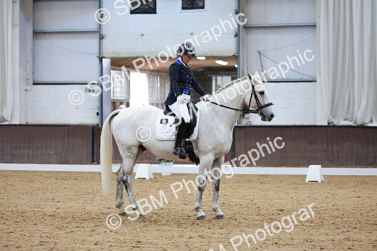 SBM_009872 - Class 6b - Novice 6 - 12.40-13.43