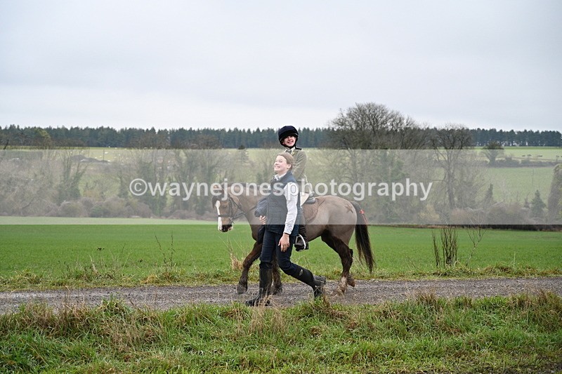 WJ7_9670 - Walk out..