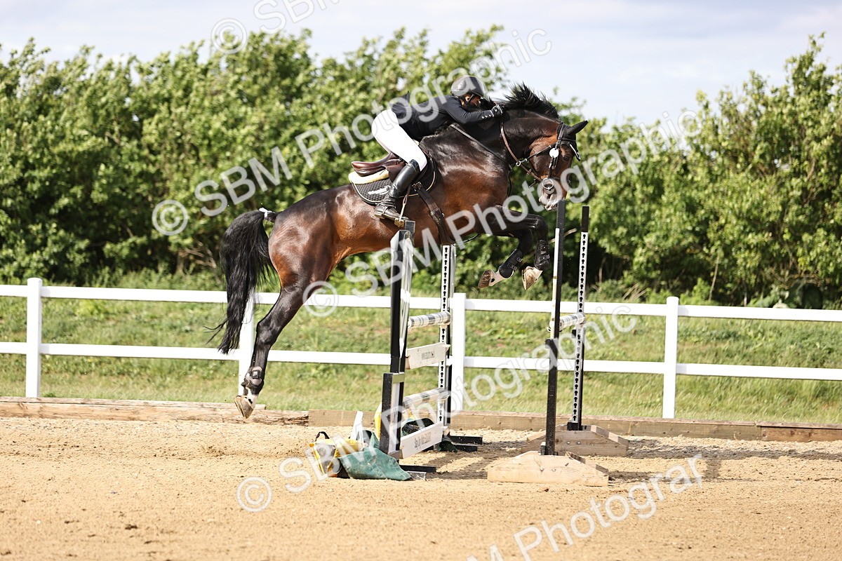 SBM_003661 - Class 13 - Senior Foxhunter - 1.20m