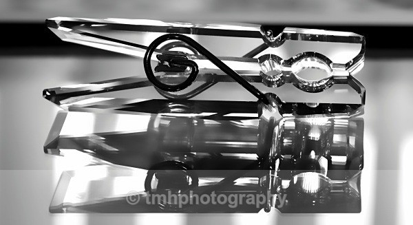 Reflections in Crystal. - Still Life / Contemporay Art