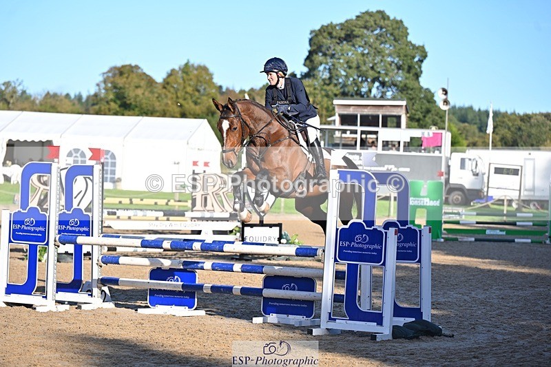 241027-093646-16052 - 378-Fern.Hordern-SHES.ALL.THAT