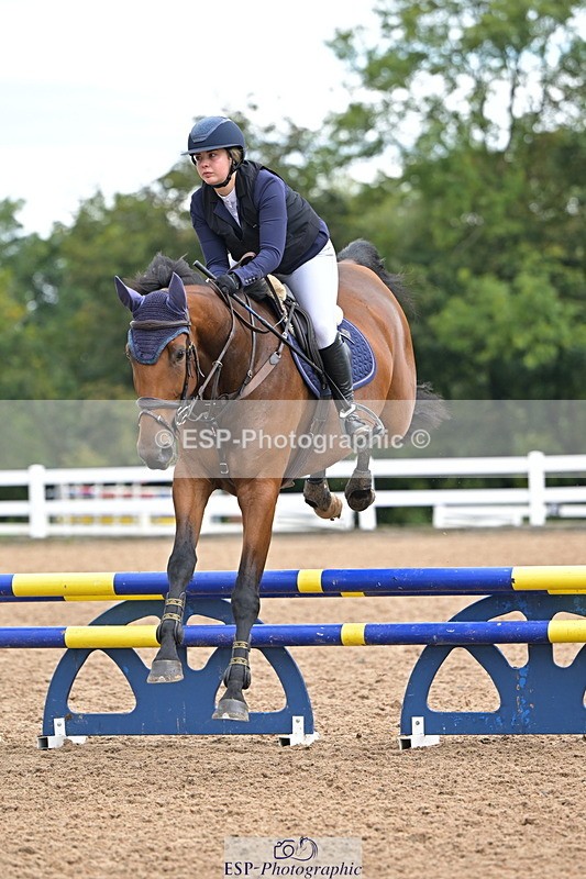 240925A-104934-00128 - Cls 1 British Novice and 90cm Open