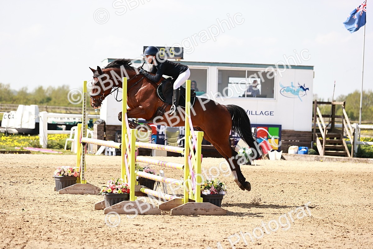  - Class 23 - Senior 1.05m