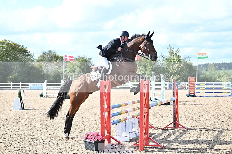 241005A-133640-04044 - SAT Cls 19 1.10m Amateur Quali
