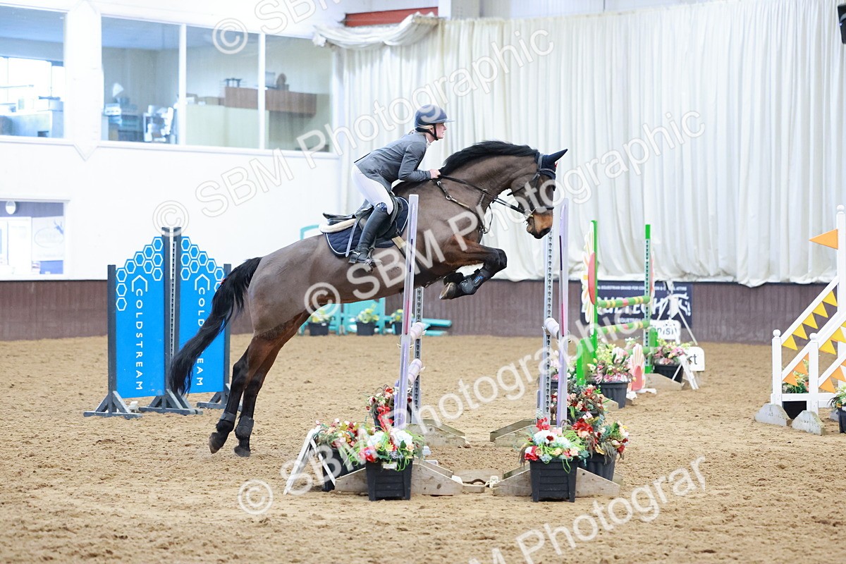 SBM_003871 - Class 11 - Senior Newcomers/ 1.10m Open