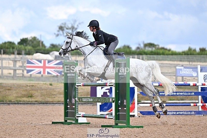 260819-143931-01171 - Cls 6 Foxhunter and 1.20m