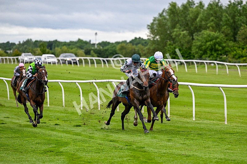 110626-Race 1-Collateral Damage-4093 - Race 1 18.22pm British EBF Maiden Stakes