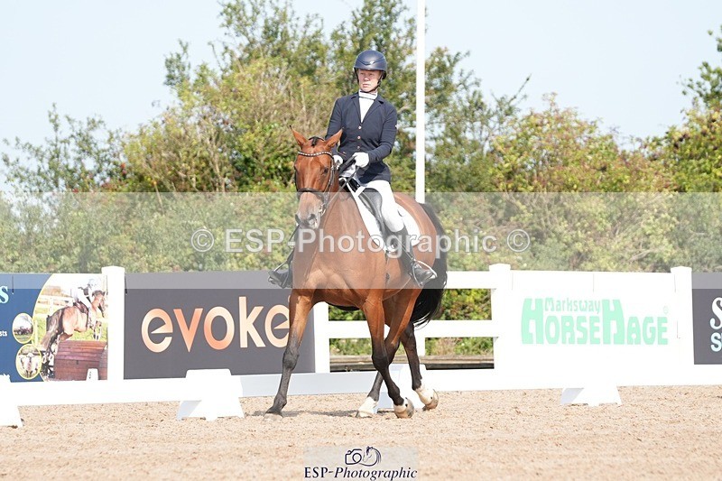 250817-105333-08186 - 151-Shona.MclauchlanLuca.Me.Go