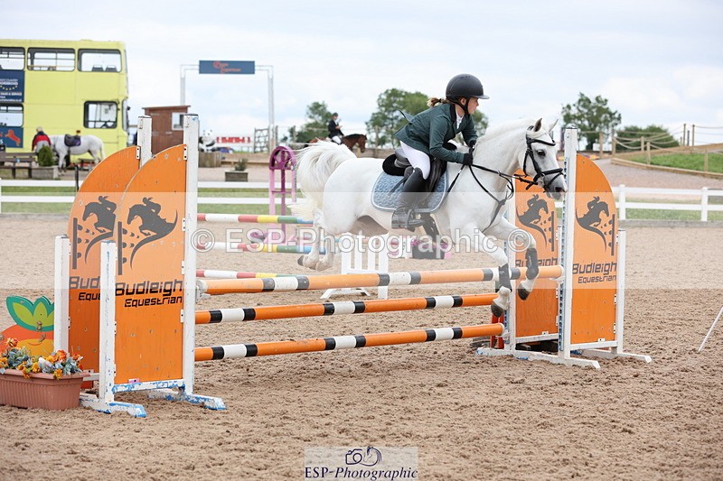 240630A-180237-16270 - Cls 28 Stepping Stones 128cm + 138cm