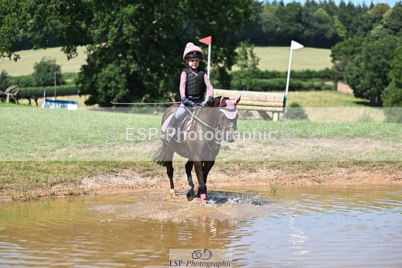 240729B-145953-02939 - Abbie's Group XC