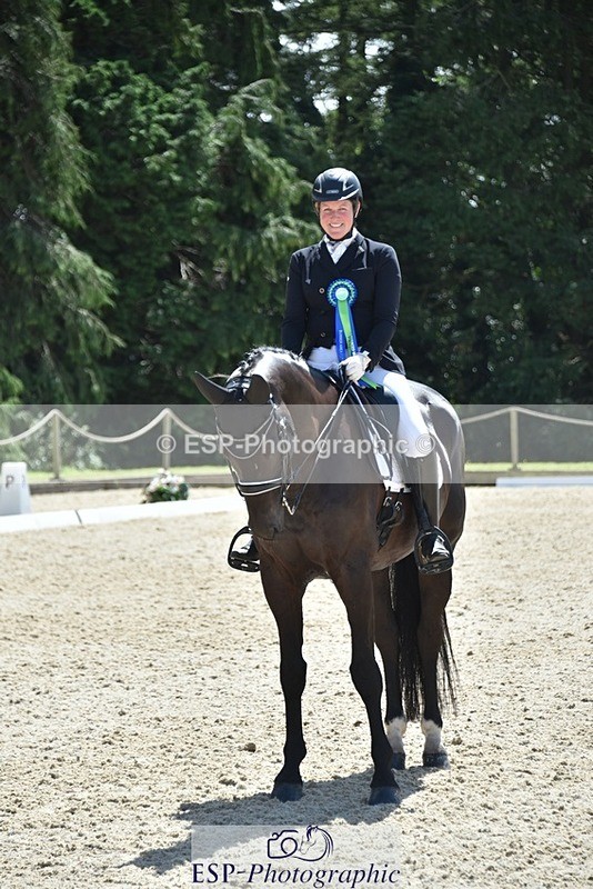 230811-131416-01489 - Adv Medium Silver Presentations