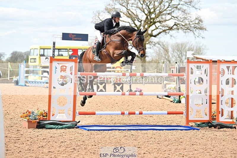 240418A-142816-04381 - Cls 9, 2 Star Big Tour 1.40m