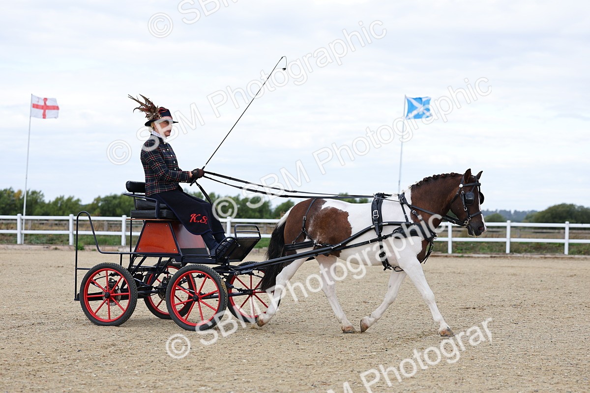 SBM_000266 - Class 2 - Exercise Vehicle 13.2hh & Under