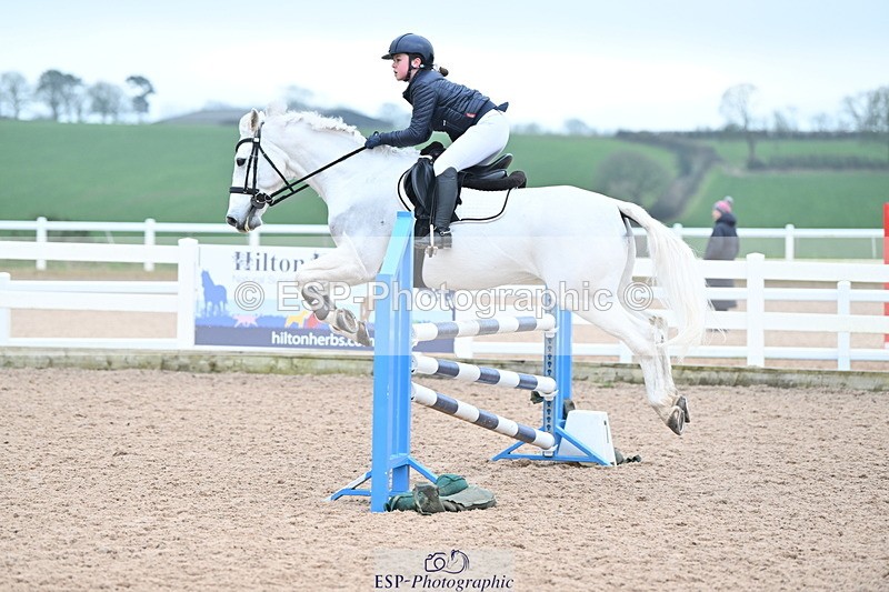 240128A-122134-00844 - Cls 4 Pony Newcomers and 1m Open