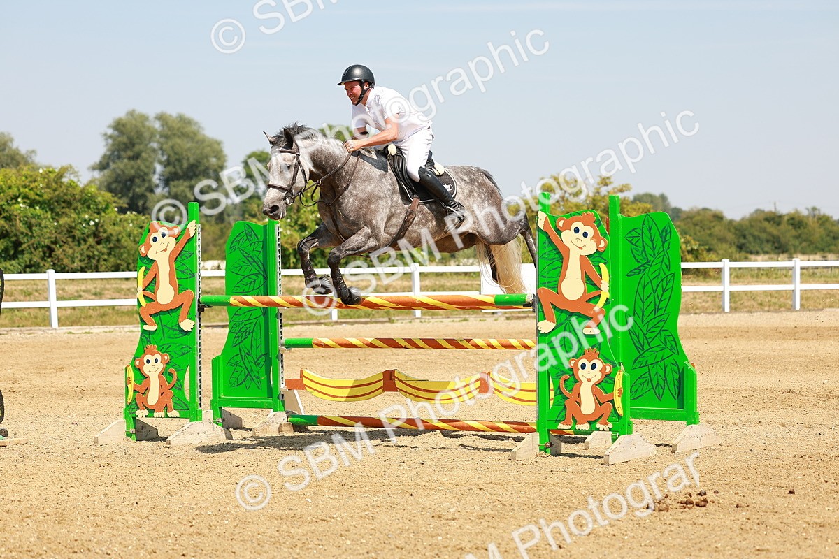 SBM_002063 - Class 5 - Senior Foxhunter - 1.20m