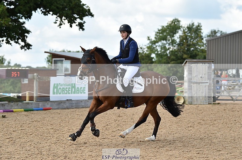 230902A-142832-01759 - Cls 3B Pony Medium 90cm