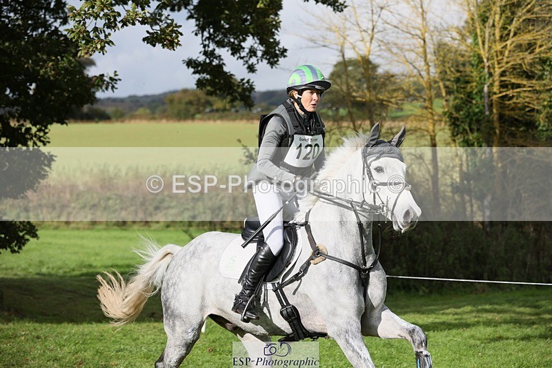 231020-140924-09286 - 120-VAN.KAUNITZ-Sara.Squires-XC